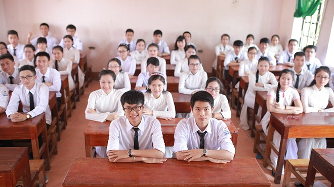 Lớp 12A2 Trường THPT Quỳnh Lưu 1, Nghệ An, có 45 HS đạt điểm trung bình tổ hợp 3 môn trong kỳ thi THPT Quốc gia 2015 từ 25 điểm trở lên.