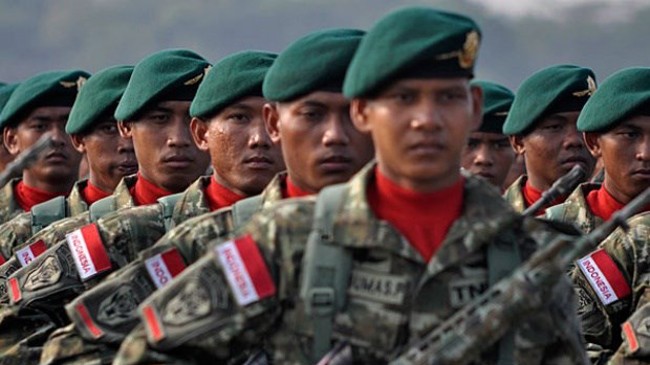 Nhân viên Bộ Quốc phòng Indonesia được phép đa thê