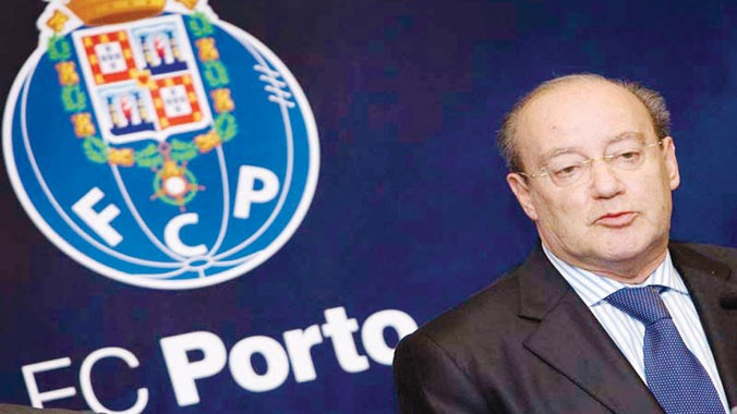 Chủ tịch Jorge da Costa của Porto gửi tâm thư kêu gọi ủng hộ người tị nạn.