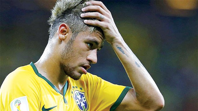 Neymar tiếp tục gặp rắc rối vì nghi án trốn thuế.