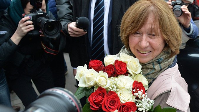 Nữ nhà văn Nobel 2015 Svetlana Alexievich nói “ngày nay thật khó làm người lương thiện”.