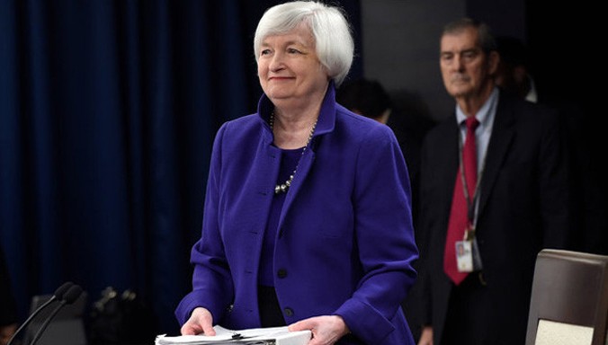 Bà Janet Yellen-Chủ tịch Cục Dự trữ liên bang Mỹ (FED) vừa công bố quyết định nâng lãi suất cơ bản từ 0-0,25% lên 0,25%-0,5%.