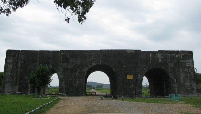 Thành nhà Hồ ở Thanh Hóa được coi là tòa thành đá duy nhất còn lại ở Đông Nam Á. Năm 2011, Thành nhà Hồ được UNESCO công nhận là di sản văn hóa thế giới. Ảnh: Hoàng Lam.