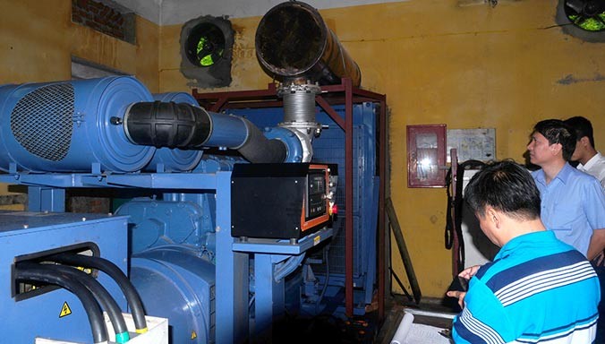 Máy phát điện diesel công suất 448kW hiện đang vận hành cấp điện tại đảo Bạch Long Vĩ.