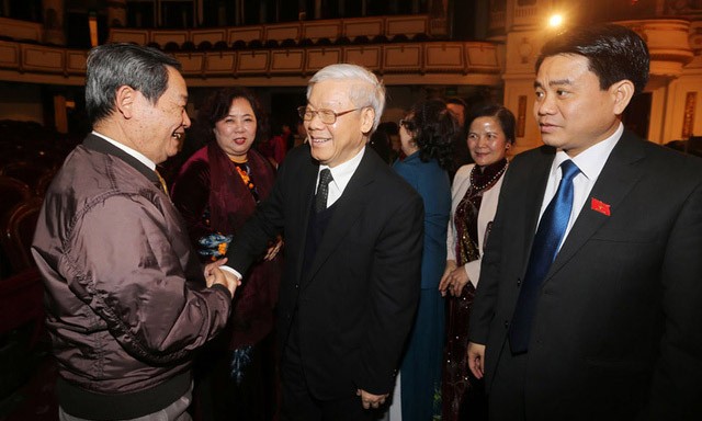 Tổng Bí thư Nguyễn Phú Trọng với các đại biểu. Ảnh; TTXVN