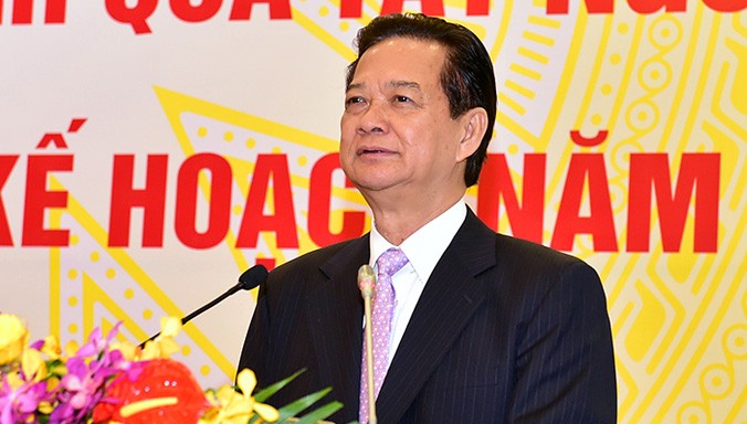 Thủ tướng Nguyễn Tấn Dũng đề nghị các địa phương không “cắp cặp” lên Trung ương xin vốn. Ảnh: Đoàn Bắc.