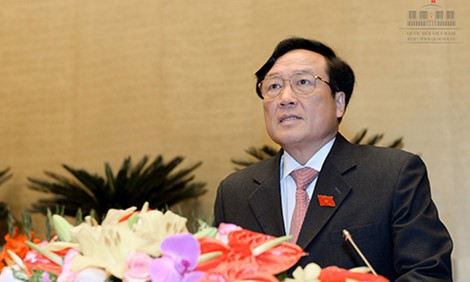 Viện trưởng VKSND Tối cao Nguyễn Hòa Bình đang báo cáo trước Quốc hội.