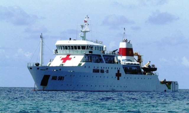 Một tàu bệnh viện của Hải quân Việt Nam. Ảnh: Zing