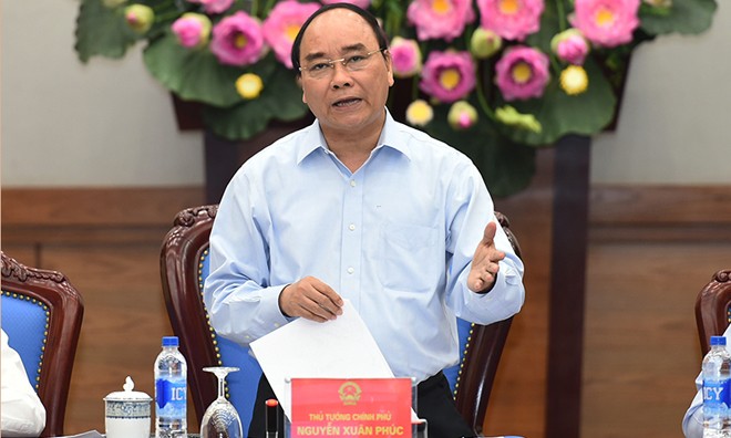 Thủ tướng Nguyễn Xuân Phúc khẳng định, để xảy ra vi phạm vệ sinh ATTP thì người đứng đầu các đơn vị và chính quyền địa phương phải chịu trách nhiệm.