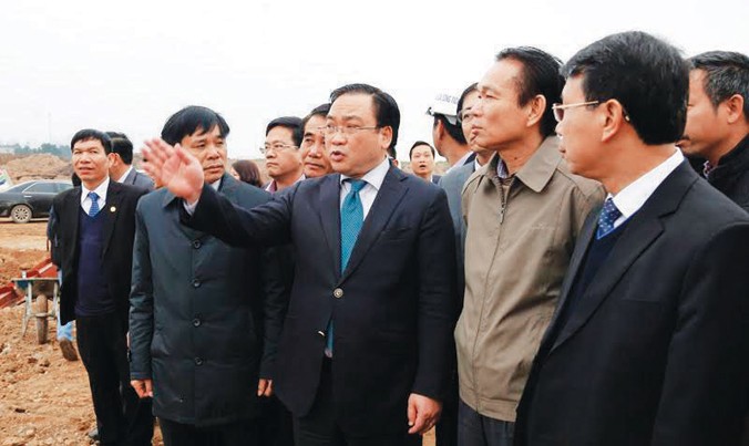 Bí thư Hà Nội Hoàng Trung Hải kiểm tra dự án sông Tích.