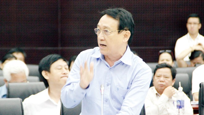 Ông Huỳnh Tấn Vinh lo lắng việc hướng dẫn viên Trung Quốc đã “hướng dẫn” những gì trên đất nước mình.