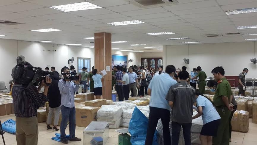 Lô hàng 2,5 tấn lá “Khat” gửi từ Ethiopia về Việt Nam mới bị Cục Hải quan Hà Nội phát hiện, bắt giữ
