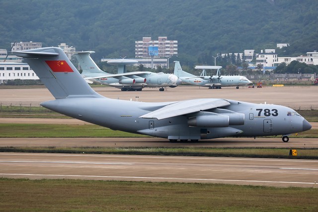 Trung Quốc: Quân đội có máy bay vận tải hạng nặng nội địa