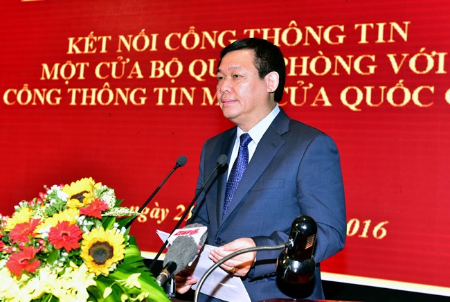 Phó Thủ tướng Vương Đình Huệ, Trưởng Ban Chỉ đạo một cửa quốc gia dự buổi lễ. Ảnh: VGP