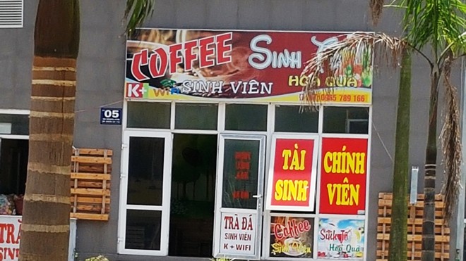 Sau khi Tiền Phong phản ánh các quán cà phê trá hình cầm đồ cho vay nặng lãi đã tháo dỡ biển hiệu.