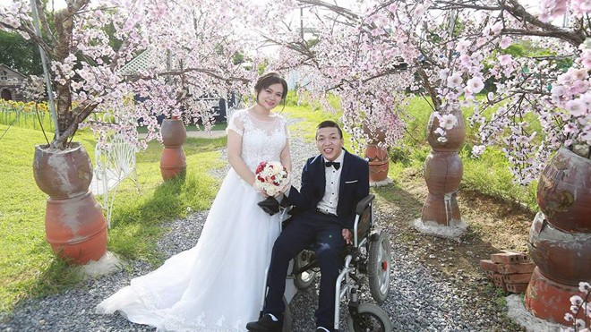 Ảnh cưới hạnh phúc của Tân - Giang.