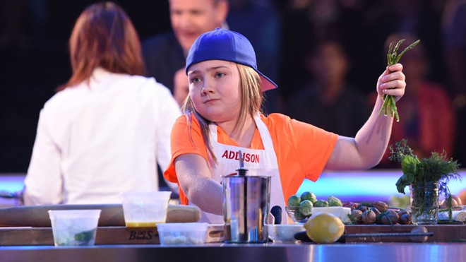 Cô bé Addison Smith 9 tuổi đoạt danh hiệu quán quân Vua đầu bếp nhí của Mỹ mùa thứ 4.