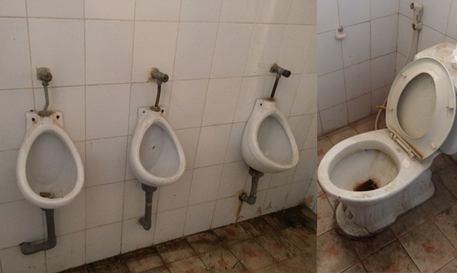 Nhà vệ sinh bốc mùi, hư hỏng tại Trường THCS Tân Triều (Hà Nội).
