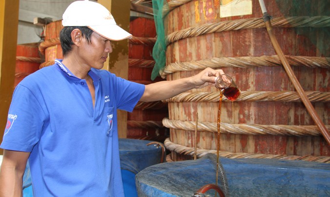 Nước mắm truyền thống sản xuất tại Phú Quốc. Ảnh: Đại Dương.