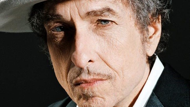 Bob Dylan lần đầu nói về Nobel bất ngờ dành cho mình.