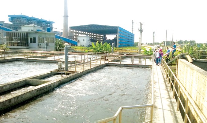 Hệ thống nước thải của KCN Khánh Phú (Ninh Bình) hoạt động lèo tèo vì DN không hợp tác.
