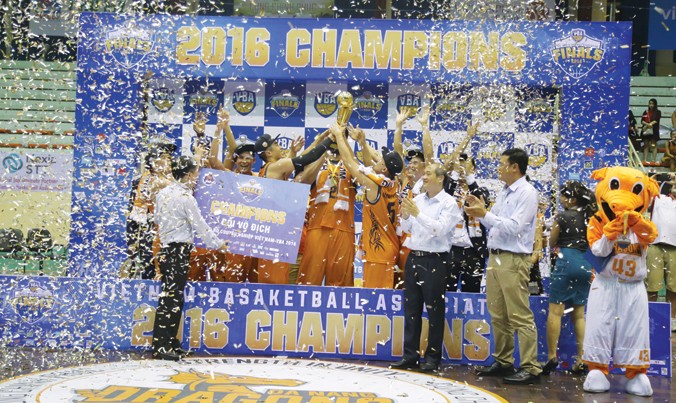 Đội Danang Dragons trở thành nhà vô địch VBA mùa giải đầu tiên.