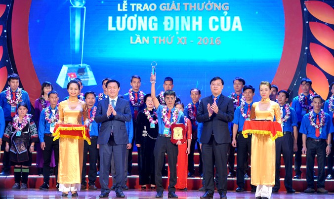 Lễ trao giải thưởng Lương Định Của lần thứ XI năm 2016. Ảnh: Xuân Tùng.