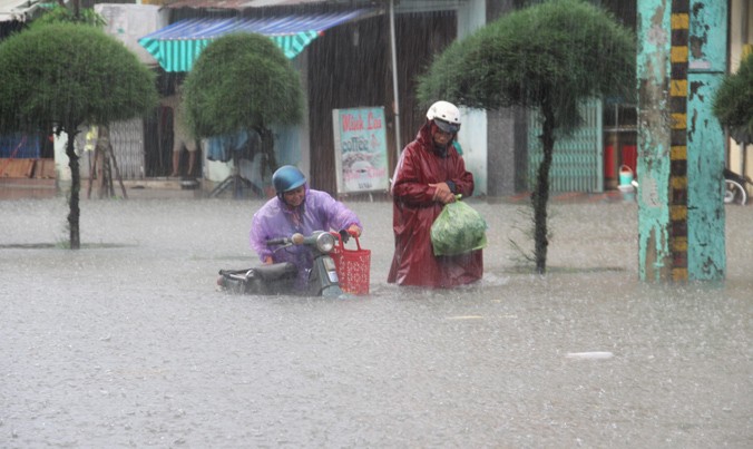 Năm 2016, Quảng Nam cũng bị thiệt hại nặng nề do lũ lụt nhưng không xin cứu trợ gạo của T.Ư dịp Tết này. Ảnh: Hoài Văn
