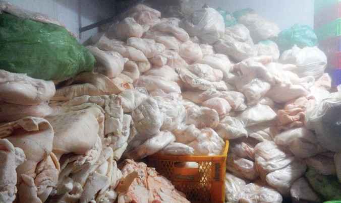 Hơn 40 tấn thịt heo bẩn vừa bị phát hiện tại huyện Bình Chánh ngày 9/3.