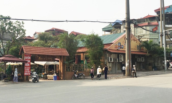 Vị trí khu đất tại 181 Đê La Thành được quy hoạch làm bãi đỗ xe nay là chuỗi nhà hàng Lã Vọng.