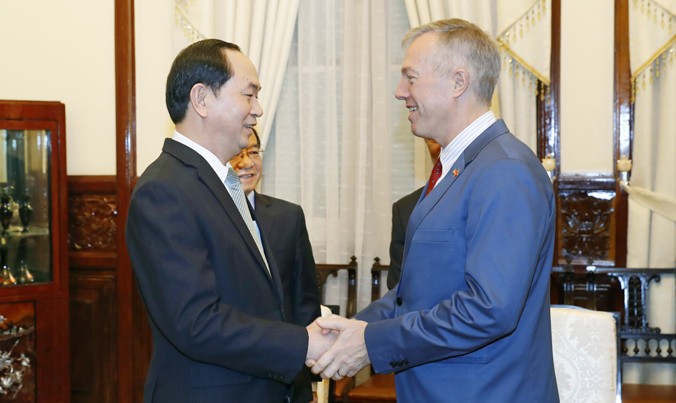 Chủ tịch nước Trần Đại Quang tiếp Đại sứ Mỹ tại Việt Nam Ted Osius. Ảnh: TTXVN.
