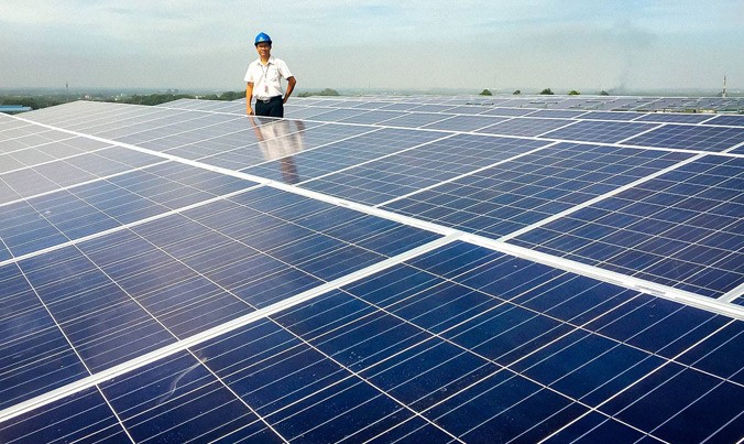 Những tấm điện mặt trời được lắp đặt tại Việt Nam. Ảnh: Vũ Phong.