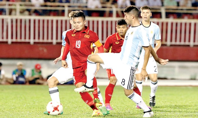 Quang Hải (19) mới được chỉ định làm đội trưởng ĐT U20 Việt Nam tại World Cup U20 năm 2017. Ảnh: Quang Liêm.