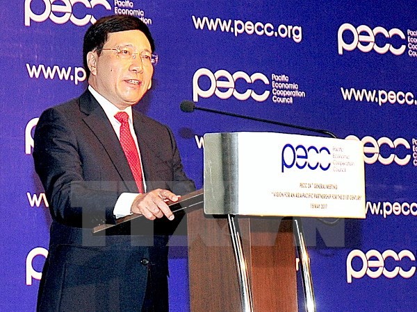 Phó Thủ tướng, Bộ trưởng Ngoại giao Phạm Bình Minh phát biểu tại cuộc họp. (Ảnh: Nguyễn Khang/TTXVN)