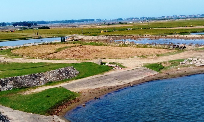 Bãi cát lậu tồn tại nhiều năm gần chân đập Thảo Long đã bị xóa sổ sau khi báo Tiền Phong lên tiếng.