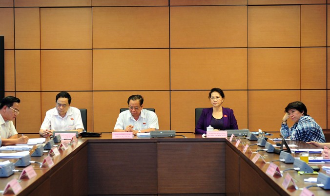 Chủ tịch Quốc hội Nguyễn Thị Kim Ngân tại phiên họp tổ chiều 1/6. Ảnh: Như Ý.