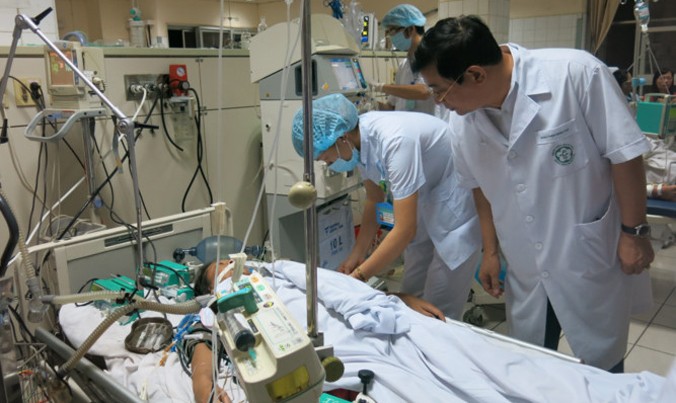 Một bệnh nhân chạy thận đang điều trị tại Bệnh viện Đa khoa Hòa Bình.