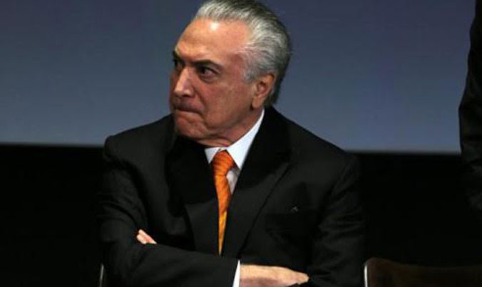 Tổng thống Brazil phải trả lời 84 câu hỏi chất vấn