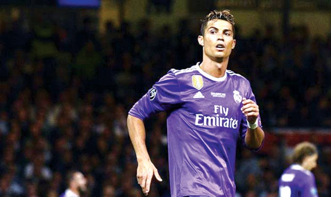 Ronaldo cũng vướng rắc rối với cơ quan thuế vụ Tây Ban Nha. Ảnh: GETTY IMAGES.