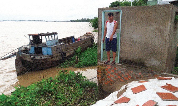 Ngôi nhà của ông Lê Minh Hưởng (xã Bình Thành) bị sập cách đây không lâu.