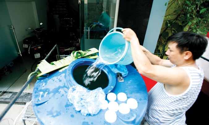 Hà Nội và TPHCM chủ yếu khai thác nước ngầm làm nước sinh hoạt. Ảnh: Ngọc Châu.