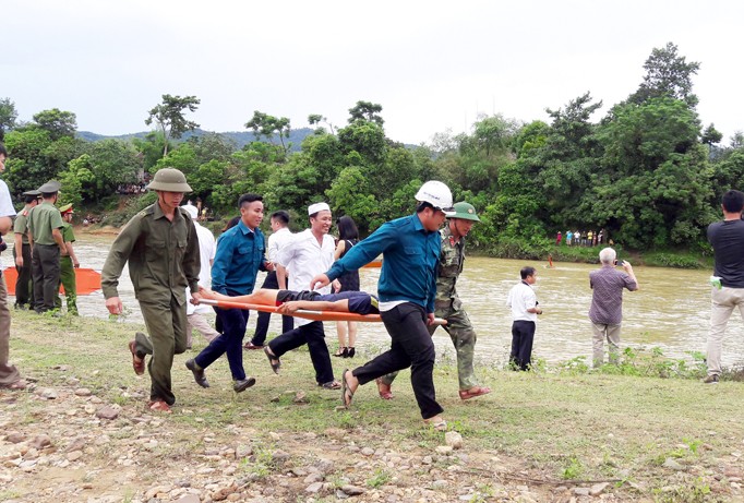 Diễn tập phòng chống thiên tai và tìm kiếm cứu nạn tại vùng hạ du Nhà máy thủy điện Hố Hô.