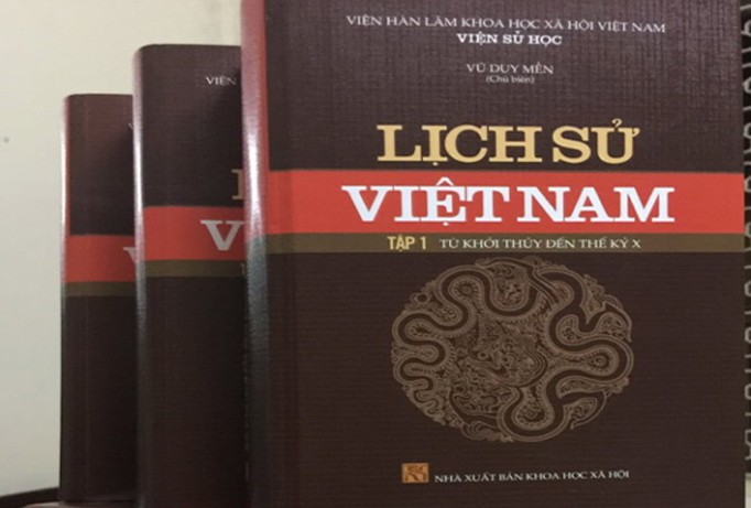 Những tập sách trong bộ “Lịch sử Việt Nam” của Viện Sử học Việt Nam.