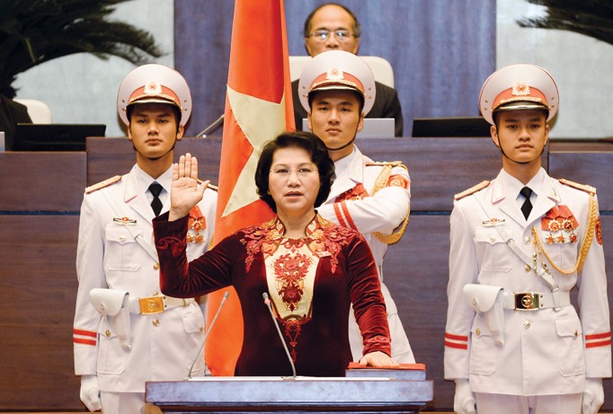 Chủ tịch Quốc hội Nguyễn Thị Kim Ngân đọc tuyên thệ ngày 22/7/2016 . Ảnh: Như Ý.