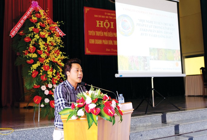 TGĐ Công ty CP Phân bón Long Việt Nguyễn Minh Hải cho biết sẽ phối hợp với cơ quan chức năng để giảm thiểu phân bón giả, kém chất lượng trên thị trường, hỗ trợ bà con nông dân.