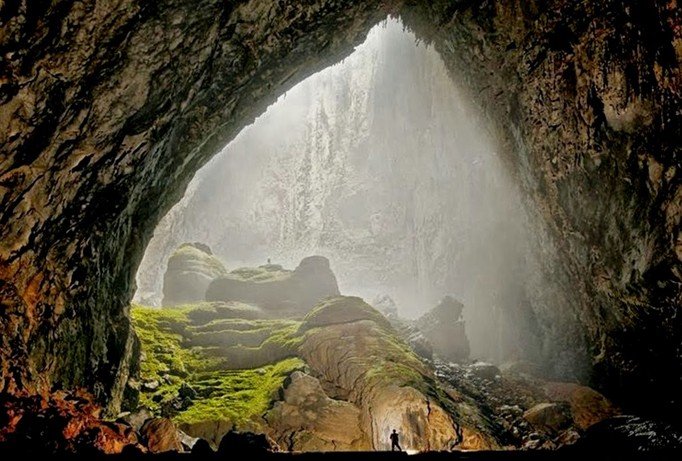Hang Sơn Đoòng được xem là hang động lớn nhất thế giới mà loài người khám phá được tính đến nay. Ảnh: S.Đông.
