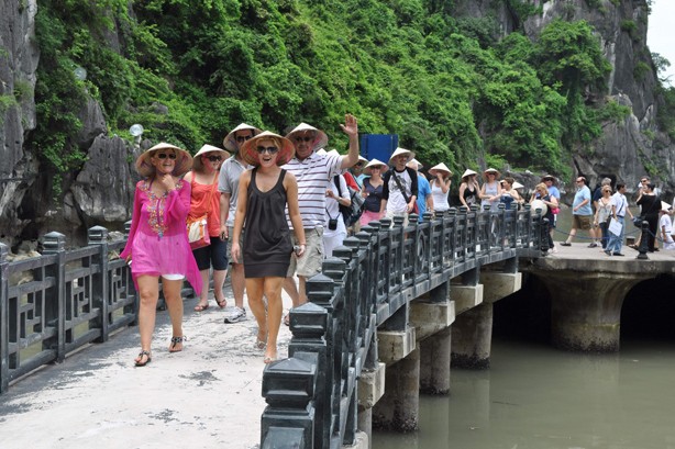 Lãnh đạo ngành lạc quan rằng du lịch Việt Nam sắp đuổi kịp các nước láng giềng. Ảnh: Nguyên Khánh.