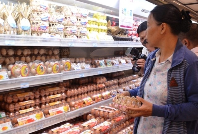 Nhiều siêu thị ở TPHCM áp dụng truy xuất nguồn gốc trứng, thịt.