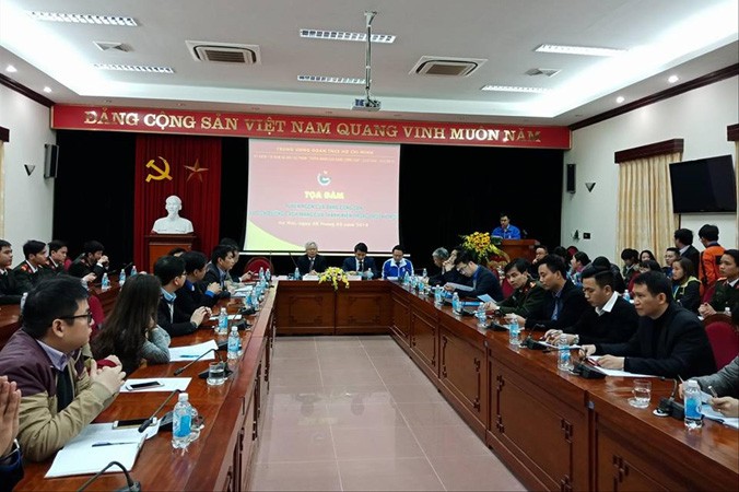 Quang cảnh Tọa đàm Tuyên ngôn của Đảng Cộng sản và con đường cách mạng của thanh niên trong thời kỳ mới.