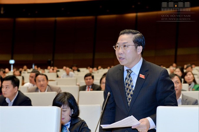 Ông Lưu Bình Nhưỡng từng chất vấn các bộ trưởng về các dự án nghìn tỷ thua lỗ. Ảnh: T.N.